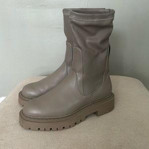 H&M chunky boot